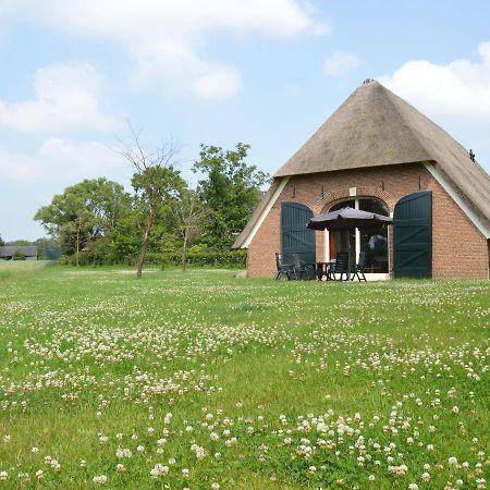 Вилла Monumental Farm In The Ash Landscape Geesteren  Экстерьер фото